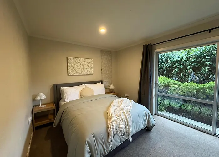 Mountain Views On The Reserve Ferienhaus Wanaka